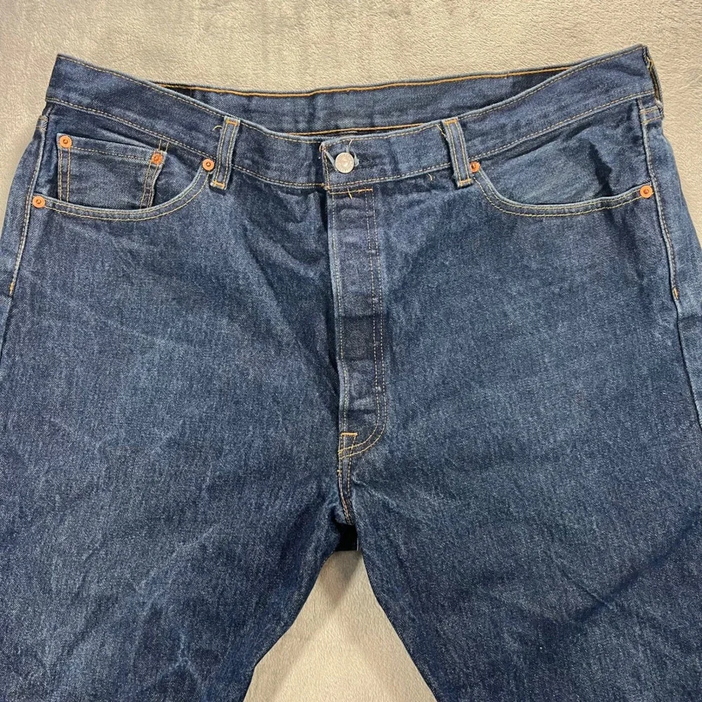 LEVI'S 501 Original Fit Jeans Mens 42x32 Dark Indigo Blue Button Fly Classic